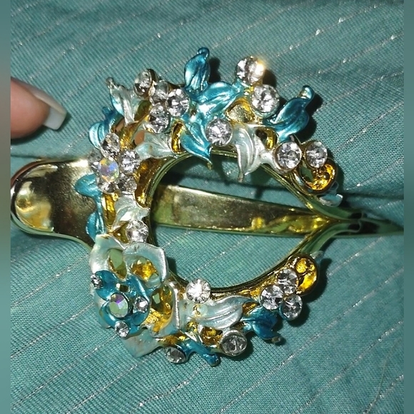 Hair Barrette Blue Beaded Alligator Clip - Picture 3 of 9